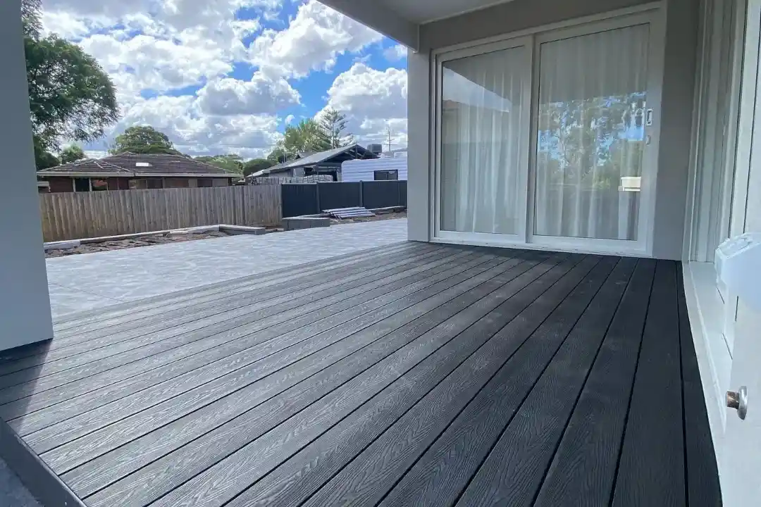 Decking Mentone
