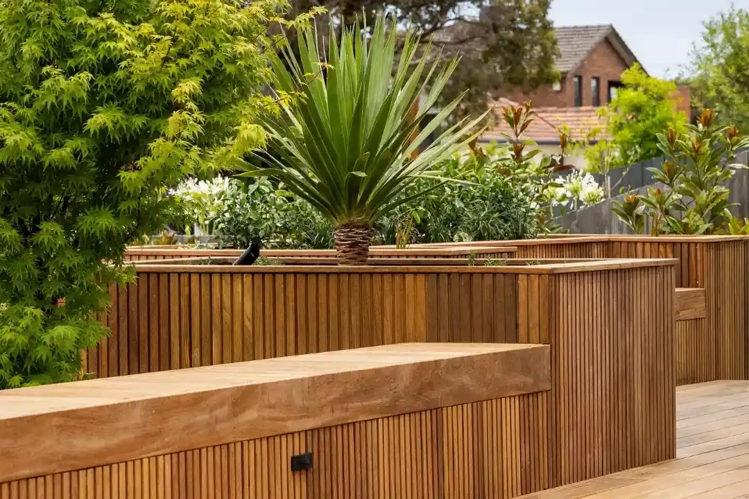 Decking Mentone