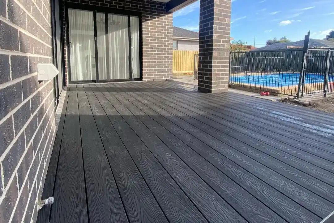 Decking Mentone